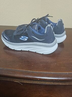 EUC-Skechers Men's Navy D'LUX Walker Athletic Shoe Sz.